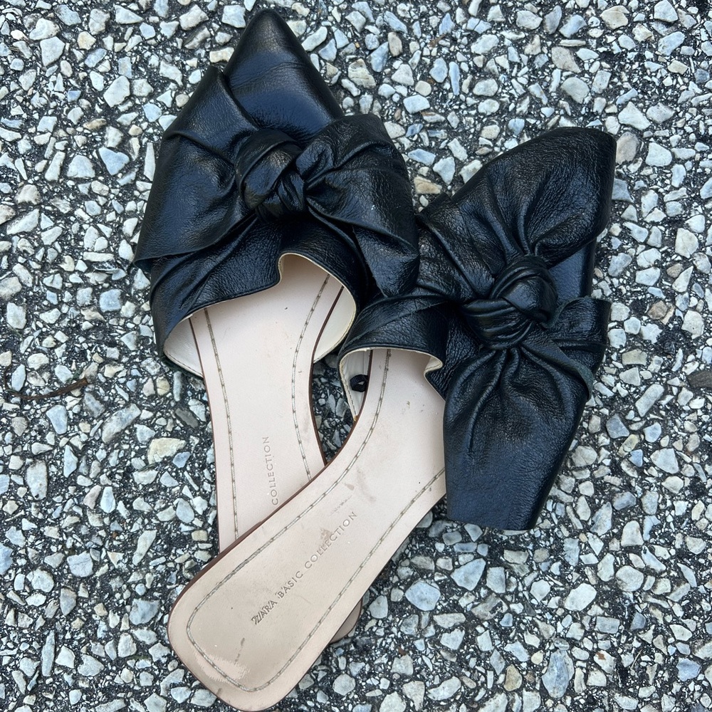 Adorable Zara flats
